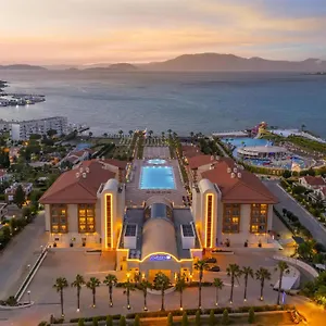 Radisson Blu & Resort